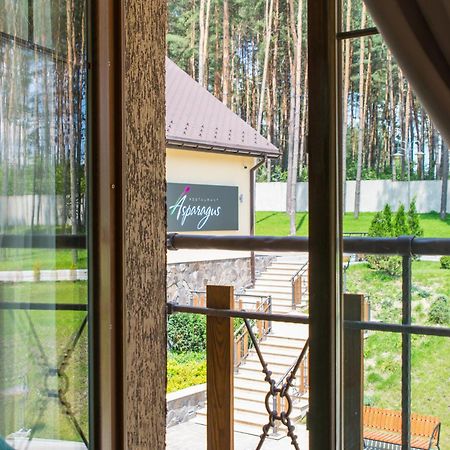 Kryve Ozero Hotel Novoyavorivsk Buitenkant foto