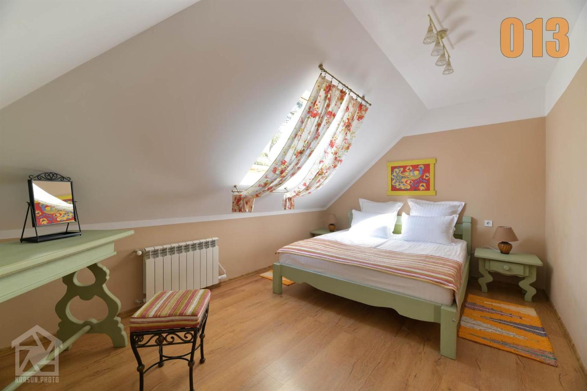 Kryve Ozero Hotel Novoyavorivsk Buitenkant foto