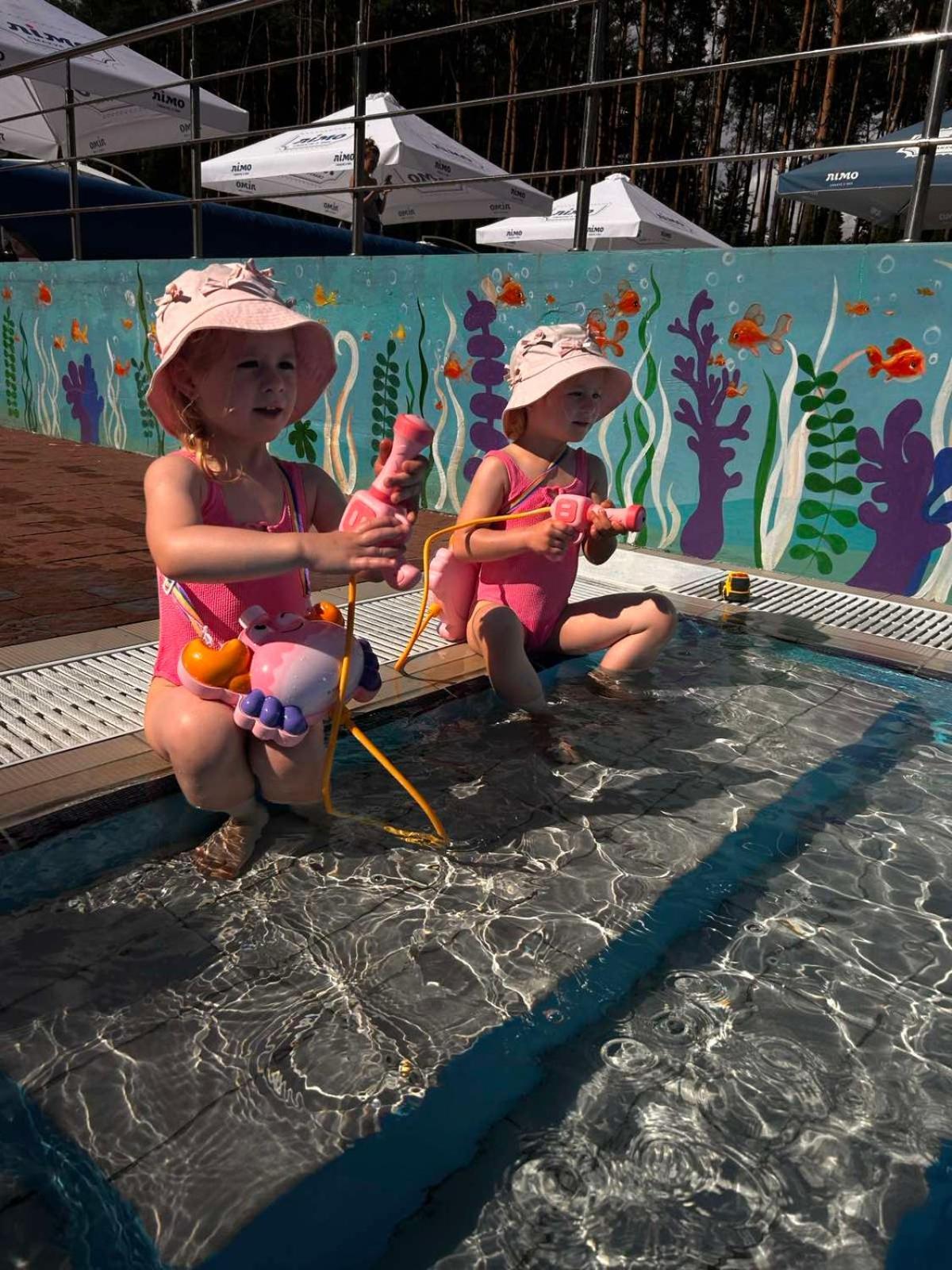 Kryve Ozero Hotel Novoyavorivsk Buitenkant foto
